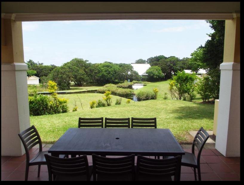 Caribbean Estates Villa Caylee: Luxurious Beachfront Retreat Port Edward Exterior photo
