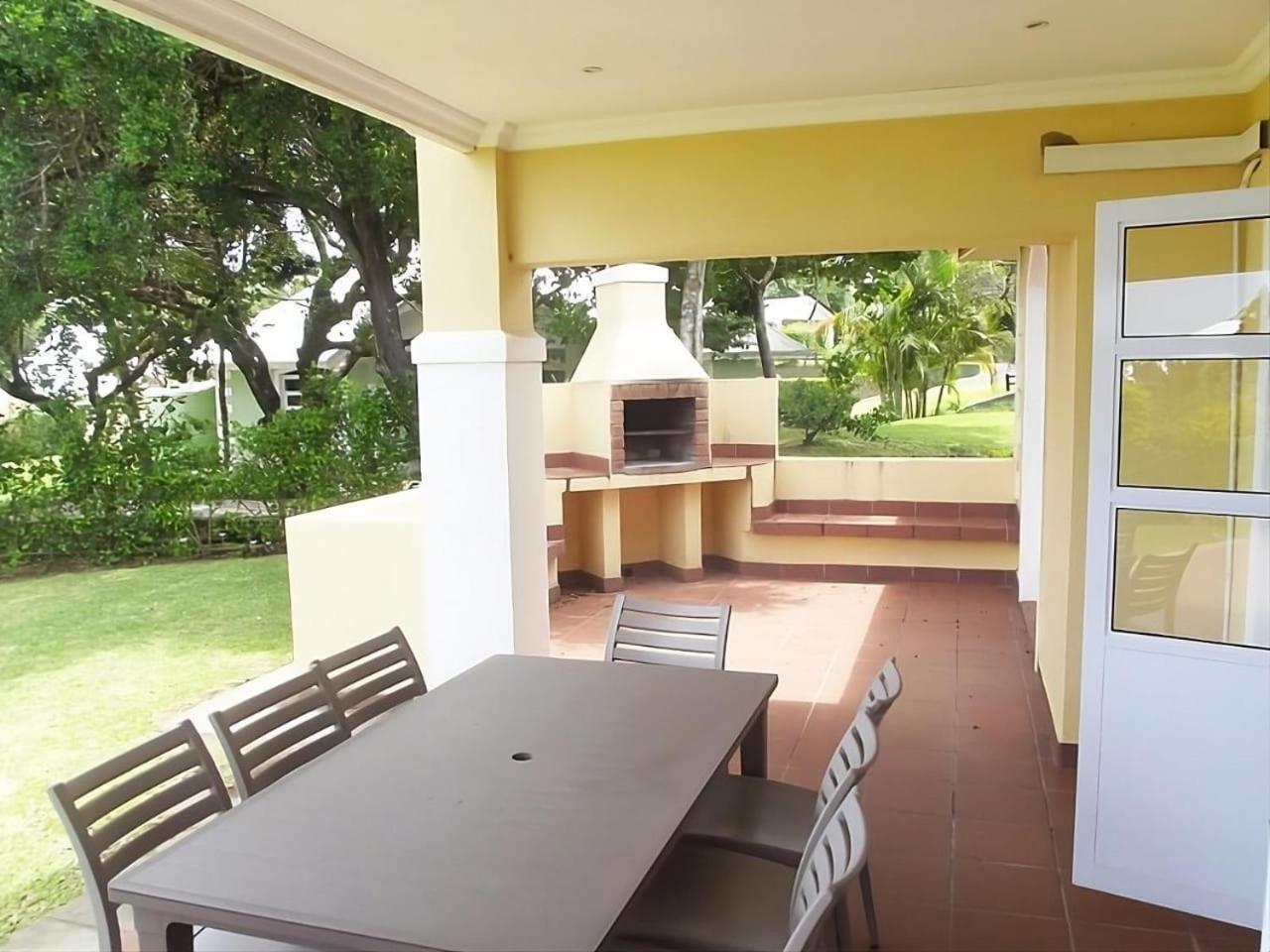 Caribbean Estates Villa Caylee: Luxurious Beachfront Retreat Port Edward Exterior photo